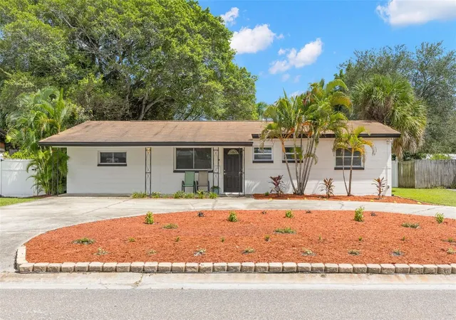 Photo 1 of Single family home for sale at 5601 Bay St Ne, Saint Petersburg, FL 33703 | MLS# TB8551494 | Listing updated on 2026-09-29