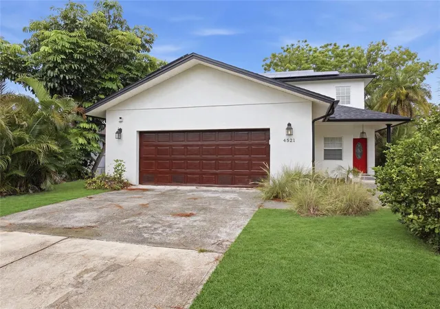 Photo 3 of Single family home for sale at 4521 Juanita Way S, Saint Petersburg, FL 33705 | MLS# TB8551495 | Listing updated on 2026-09-26