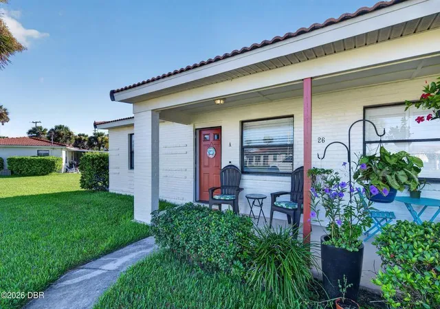 Photo 1 of Single family home for sale at 26 Oriole Cir #A, Ormond Beach, FL 32176 | MLS# V4951454 | Listing updated on 2026-09-25