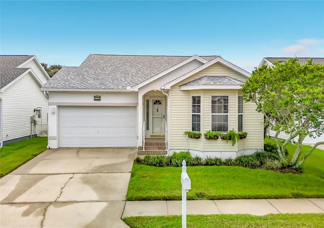 Photo 1 of Single family home for sale at 572 Salmon Ct, Oldsmar, FL 34677 | MLS# TB8551499 | Listing updated on 2026-10-04