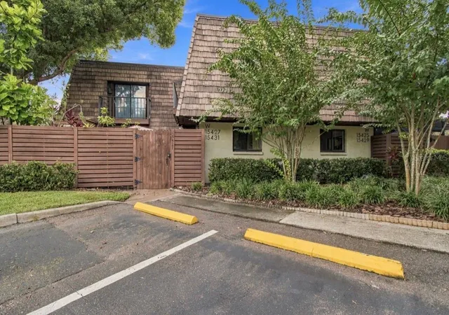 Condo for sale at 15431 W Pond Woods Dr #15431, TAMPA, FL 33618 | MLS# TB8551503