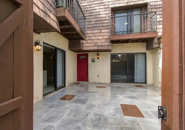 Photo 2 of Condo for sale at 15431 W Pond Woods Dr #15431, Tampa, FL 33618 | MLS# TB8551503 | Listing updated on 2026-10-03