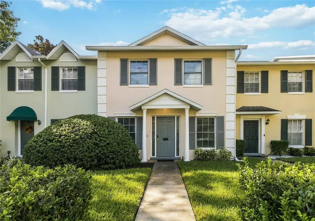 Photo 1 of Townhouse for sale at 2708 E Pine St, Orlando, FL 32803 | MLS# O6444248 | Listing updated on 2026-10-08