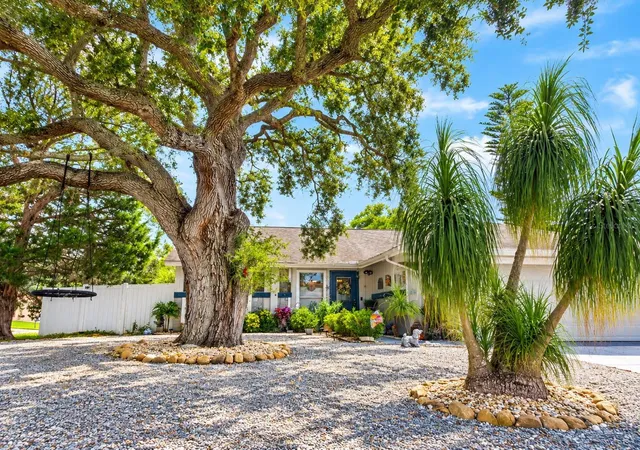 Photo 3 of Single family home for sale at 7212 Cheshire Ct, Hudson, FL 34667 | MLS# TB8551515 | Listing updated on 2026-10-03