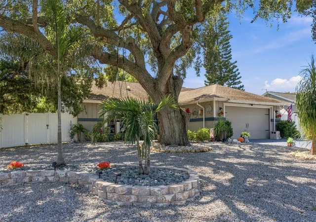 Photo 4 of Single family home for sale at 7212 Cheshire Ct, Hudson, FL 34667 | MLS# TB8551515 | Listing updated on 2026-10-03