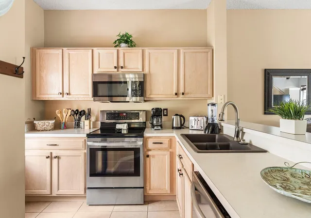 Photo 2 of Townhouse for sale at 2782 Sun Key Pl, Kissimmee, FL 34747 | MLS# O6444252 | Listing updated on 2026-09-29