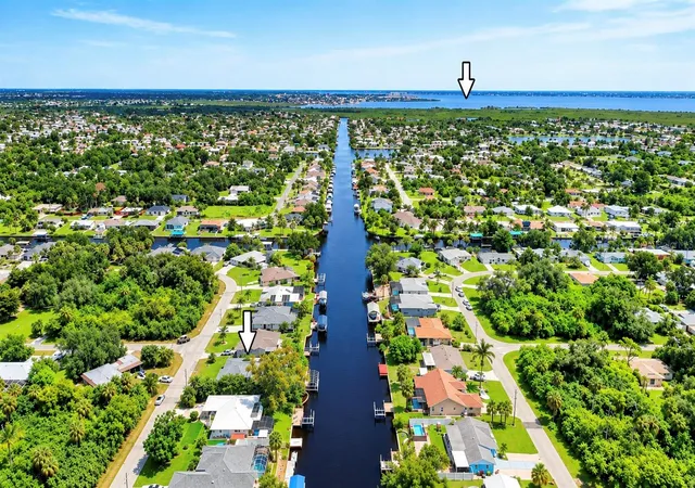 Photo 2 of Single family home for sale at 18393 Hottelet Cir, Port Charlotte, FL 33948 | MLS# C7531120 | Listing updated on 2026-10-02