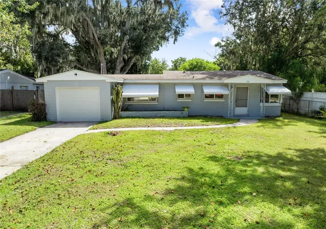 Photo 3 of Single family home for sale at 315 Pennsylvania Ave, Saint Cloud, FL 34769 | MLS# S5158182 | Listing updated on 2026-09-30