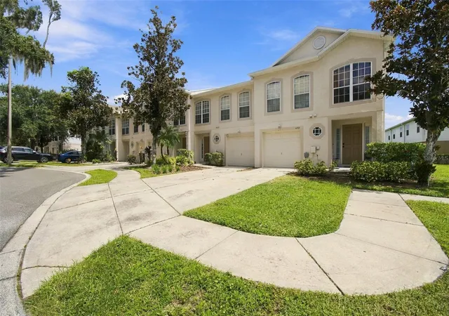 Photo 4 of Townhouse for sale at 4709 Ashburn Pond Way, Tampa, FL 33610 | MLS# TB8551521 | Listing updated on 2026-09-29