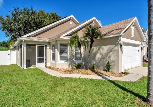 Photo 1 of Single family home for sale at 815 Windsor Ests Dr, Davenport, FL 33837 | MLS# L4965295 | Listing updated on 2026-10-07