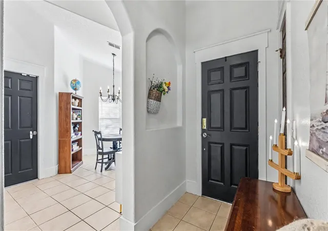 Photo 3 of Single family home for sale at 815 Windsor Ests Dr, Davenport, FL 33837 | MLS# L4965295 | Listing updated on 2026-10-07