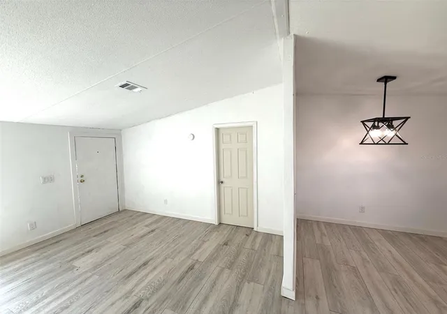 Photo 3 of Manufactured home for sale at 9485 Rousseau St, Webster, FL 33597 | MLS# O6444257 | Listing updated on 2026-09-29