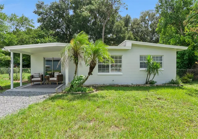 Photo 1 of Sale Pending at 2589 Jans Way, Altamonte Springs, FL 32714 | MLS# O6444259 | Listing updated on 2026-10-01