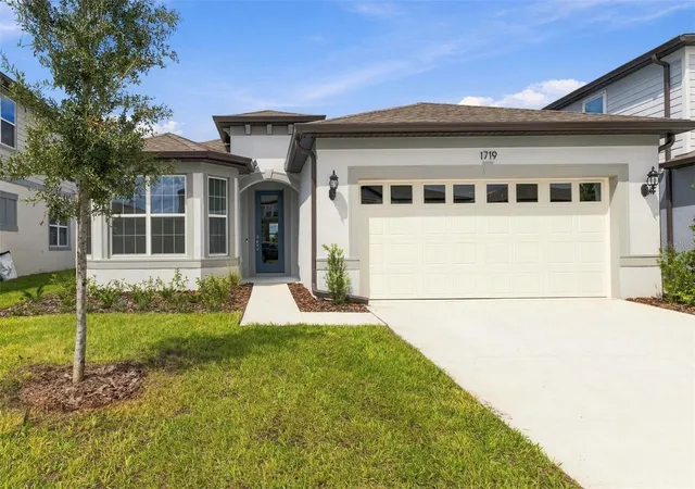 Photo 1 of Single family home for sale at 1719 Ruby Ln, Lake Alfred, FL 33850 | MLS# TB8551527 | Listing updated on 2026-10-05