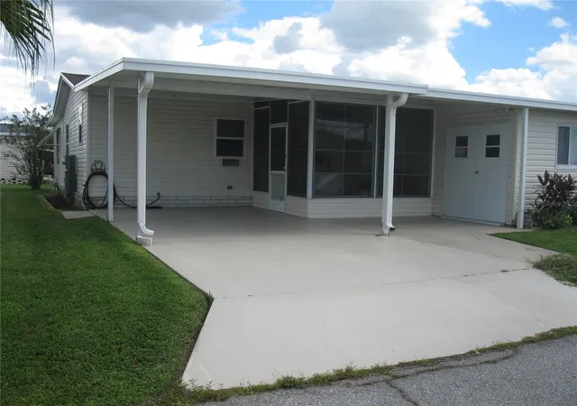 Photo 1 of Manufactured home for sale at 386 Townbridge Dr, Haines City, FL 33844 | MLS# L4965296 | Listing updated on 2026-10-01