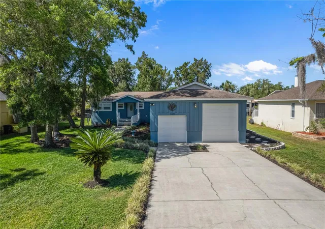 Single family home for sale at 11430 W Waterway Dr, HOMOSASSA, FL 34448 | MLS# W7889768
