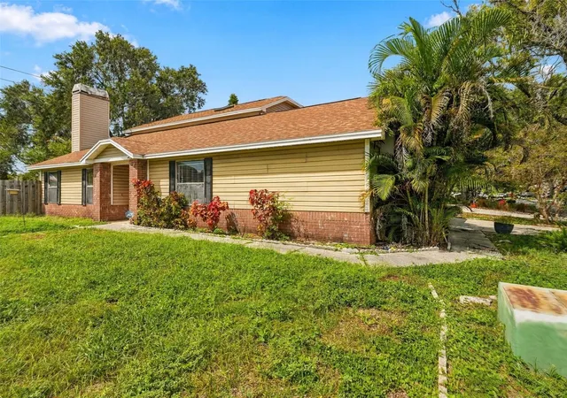 Photo 1 of Single family home for sale at 2184 Springrain Dr, Clearwater, FL 33763 | MLS# TB8551535 | Listing updated on 2026-09-30