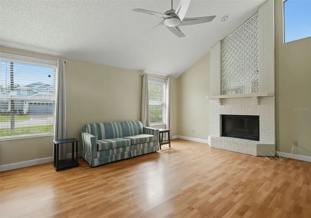 Photo 3 of Single family home for sale at 2184 Springrain Dr, Clearwater, FL 33763 | MLS# TB8551535 | Listing updated on 2026-09-30