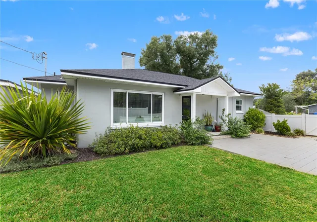 Photo 3 of Single family home for sale at 1030 32nd Avenue N, Saint Petersburg, FL 33704 | MLS# TB8551537 | Listing updated on 2026-10-04