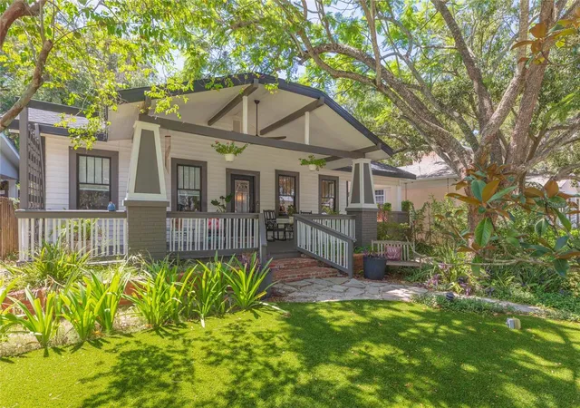 Photo 2 of Single family home for sale at 3114 W Hawthorne Rd, Tampa, FL 33611 | MLS# TB8551542 | Listing updated on 2026-09-29