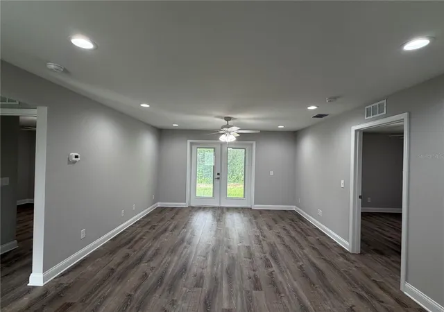 Photo 1 of Single family home for sale at 1313 Fairfax St NE, Winter Haven, FL 33881 | MLS# P4939982 | Listing updated on 2026-09-30