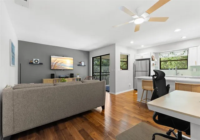 Photo 3 of Condo for sale at 484 Santa Cruz Pl NE #E, Saint Petersburg, FL 33703 | MLS# TB8551566 | Listing updated on 2026-10-07