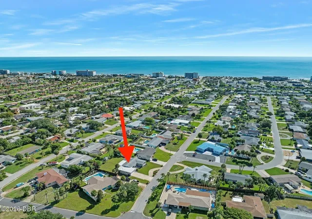 Photo 3 of Single family home for sale at 45 Loyola Dr, Ormond Beach, FL 32176 | MLS# FC321662 | Listing updated on 2026-09-25