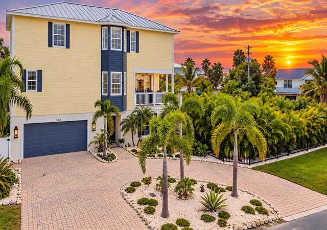 Single family home for sale at 303 58th Street, HOLMES BEACH, FL 34217 | MLS# A4707191