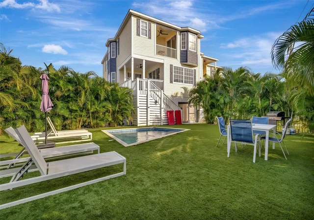 Photo 4 of Single family home for sale at 303 58th Street, Holmes Beach, FL 34217 | MLS# A4707191 | Listing updated on 2026-10-04
