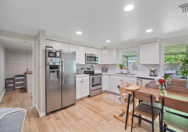 Photo 3 of Single family home for sale at 4455 Maygog Rd, Sarasota, FL 34233 | MLS# A4707193 | Listing updated on 2026-09-24