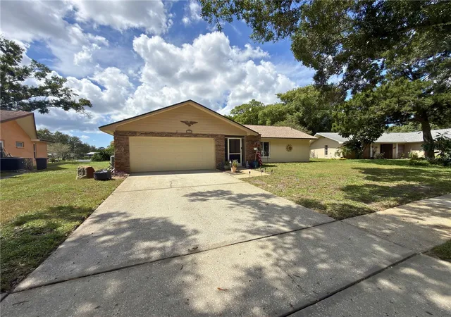 Photo 3 of Single family home for sale at 1382 Glengarry Dr, Palm Harbor, FL 34684 | MLS# TB8551583 | Listing updated on 2026-09-30