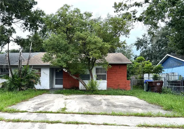 Listing Photo 2 - Condo for sale in building located at 2519 Coral Ave, KISSIMMEE, FL 34741