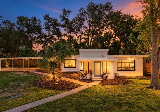 Single family home for sale at 4050 Iris St N, Saint Petersburg, FL 33703 | MLS# O6444300