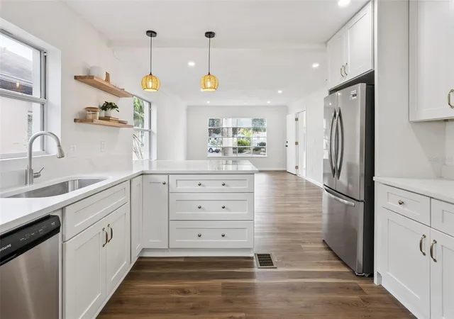 Photo 3 of Single family home for sale at 4050 Iris St N, Saint Petersburg, FL 33703 | MLS# O6444300 | Listing updated on 2026-10-08