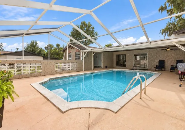 Photo 1 of Single family home for sale at 816 Knight St, Seffner, FL 33584 | MLS# TB8551590 | Listing updated on 2026-10-02
