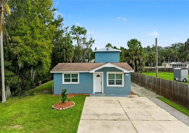 Photo 1 of Multi family home for sale at 5117 Mallett Dr, Port Richey, FL 34668 | MLS# TB8551605 | Listing updated on 2026-10-01