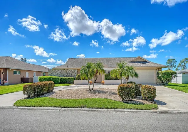 Single family home for sale at 3708 Torrey Pines Way, SARASOTA, FL 34238 | MLS# A4707203