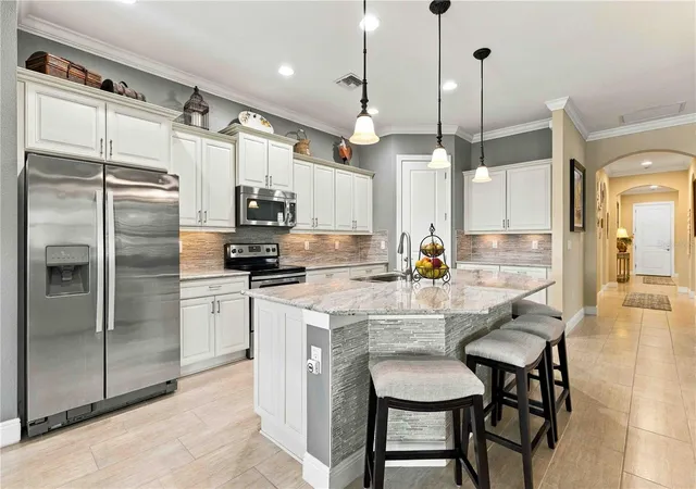 Photo 4 of Single family home for sale at 23739 Waverly Cir, Venice, FL 34293 | MLS# D6148913 | Listing updated on 2026-09-26