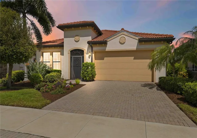 Photo 1 of Single family home for sale at 23739 Waverly Cir, Venice, FL 34293 | MLS# D6148913 | Listing updated on 2026-09-26