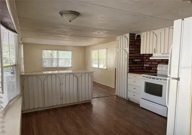 Photo 3 of Manufactured home for sale at 36441 West Dr, Fruitland Park, FL 34731 | MLS# G5118187 | Listing updated on 2026-09-24