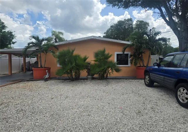 Photo 1 of Single family home for sale at 2614 Cyprus Dr, Palm Harbor, FL 34684 | MLS# TB8551616 | Listing updated on 2026-10-02