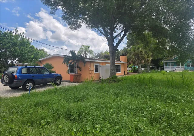 Photo 2 of Single family home for sale at 2614 Cyprus Dr, Palm Harbor, FL 34684 | MLS# TB8551616 | Listing updated on 2026-10-02