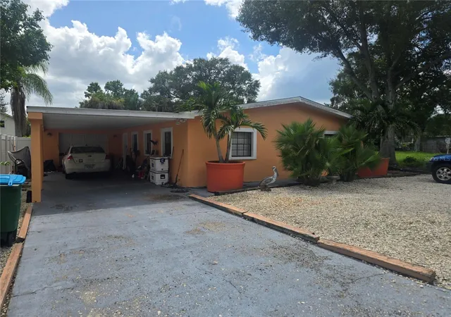 Photo 3 of Single family home for sale at 2614 Cyprus Dr, Palm Harbor, FL 34684 | MLS# TB8551616 | Listing updated on 2026-10-02