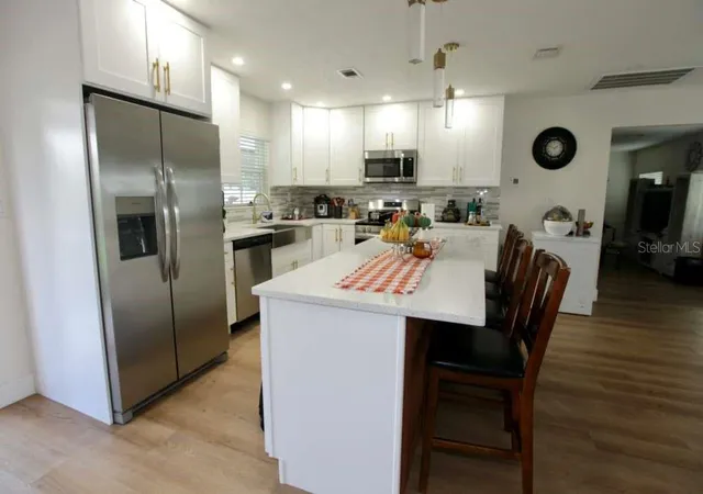 Photo 3 of Single family home for sale at 815 Bishop Pl, Seffner, FL 33584 | MLS# TB8551617 | Listing updated on 2026-09-23