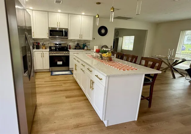 Photo 4 of Single family home for sale at 815 Bishop Pl, Seffner, FL 33584 | MLS# TB8551617 | Listing updated on 2026-09-23