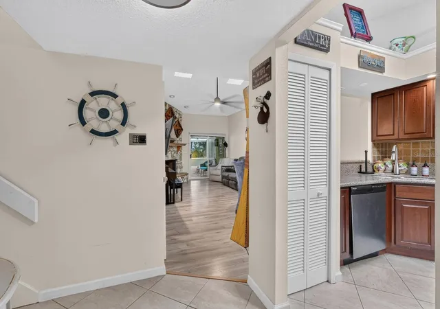 Photo 3 of Townhouse for sale at 955 Grayling Ct #B, Daytona Beach, FL 32127 | MLS# V4951459 | Listing updated on 2026-10-03