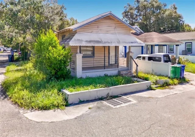 Single family home for sale at 2911 N 24th Street, TAMPA, FL 33605 | MLS# TB8551623