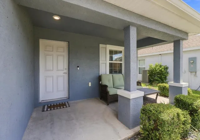 Photo 3 of Single family home for sale at 10526 S Drew Bryant Cir, Floral City, FL 34436 | MLS# OM732797 | Listing updated on 2026-09-30