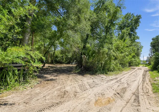 Photo 3 of Land for sale at 31526 Sunrise St, Mount Dora, FL 32757 | MLS# O6444324 | Listing updated on 2026-09-24