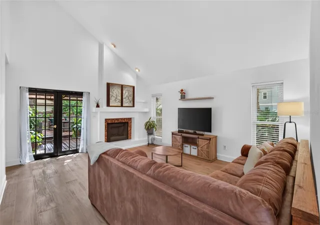 Photo 4 of Single family home for sale at 3721 Village Ests Pl, Tampa, FL 33618 | MLS# TB8551635 | Listing updated on 2026-10-23